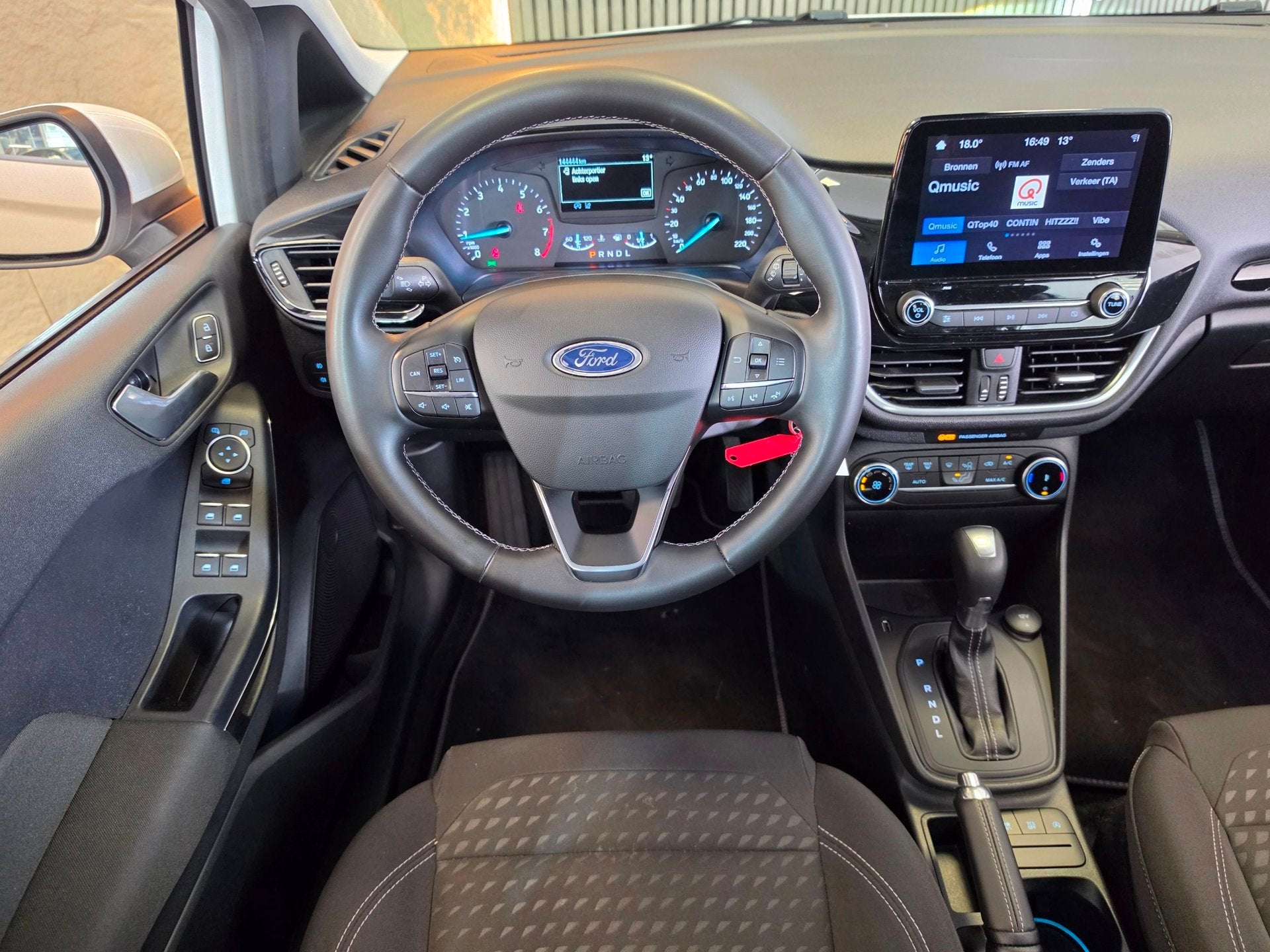 Foto 3 van Ford Fiesta 1.0 EcoBoost Titanium|GARANTIE|AUTOMAAT|NAP|LED|