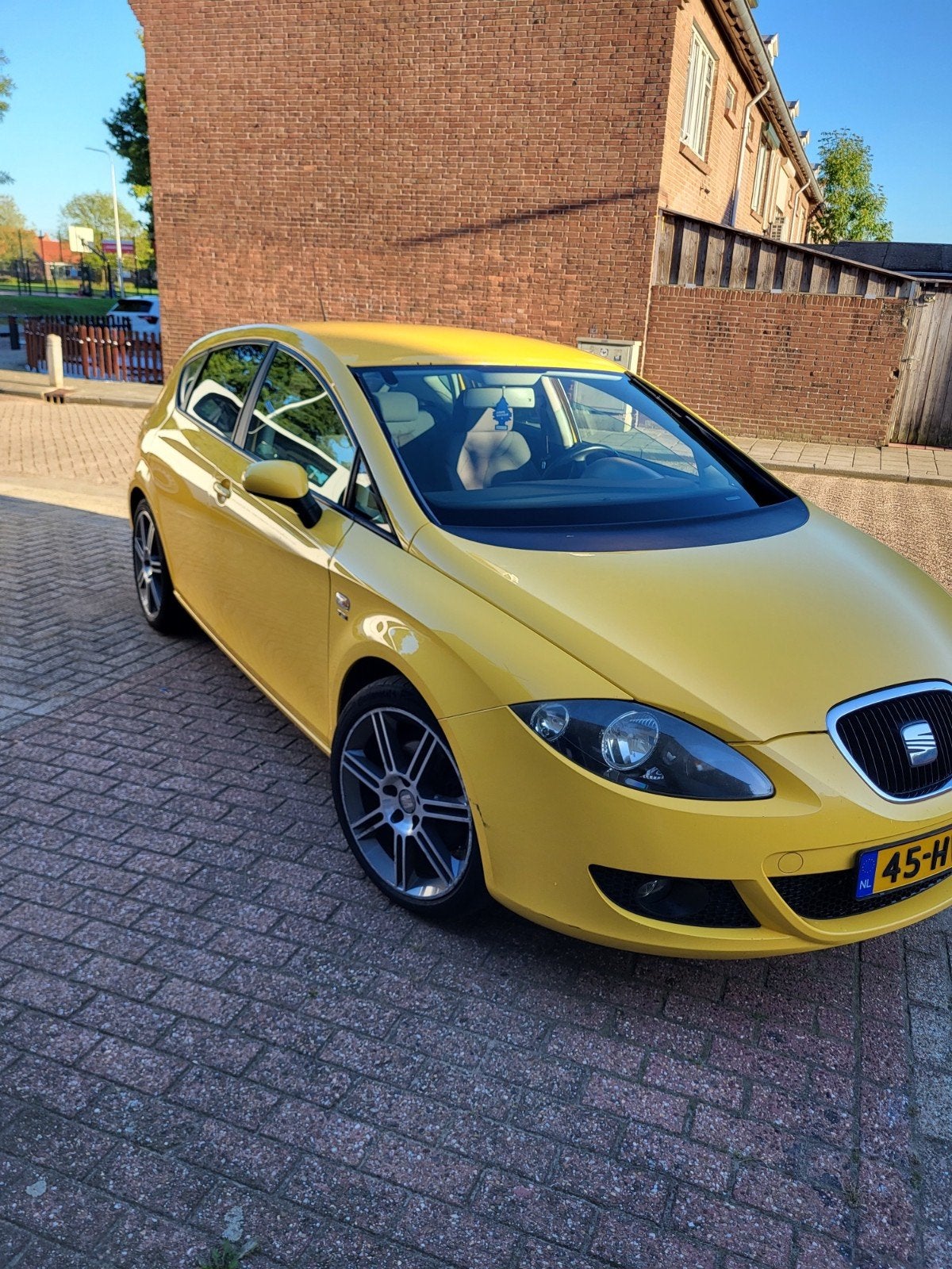 Seat Leon 1.4 TSI 92KW 2009 Geel, Auto's, 125 pk, 4 cilinders, Leon, Handgeschakeld