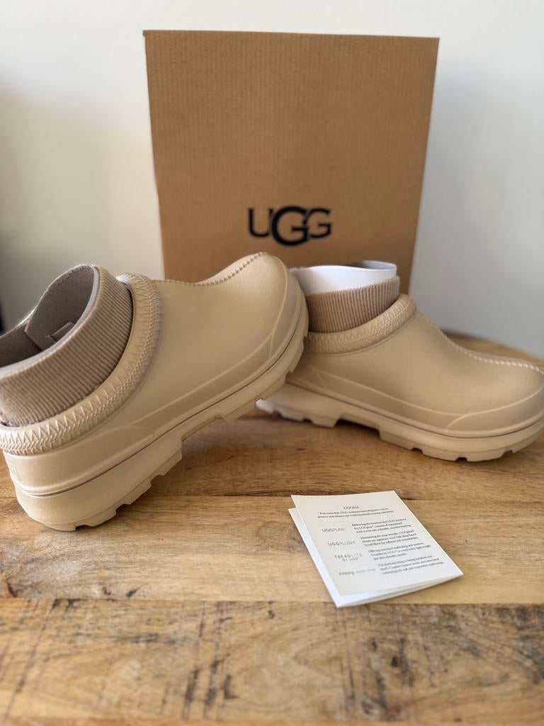 Splinternieuwe UGG Tasman X maat 37, Beige, Nieuw, Sandalen of Muiltjes, Ophalen of Verzenden