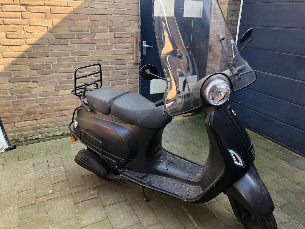 Scooter, Ophalen, Zo goed als nieuw, Benzine, Overige merken