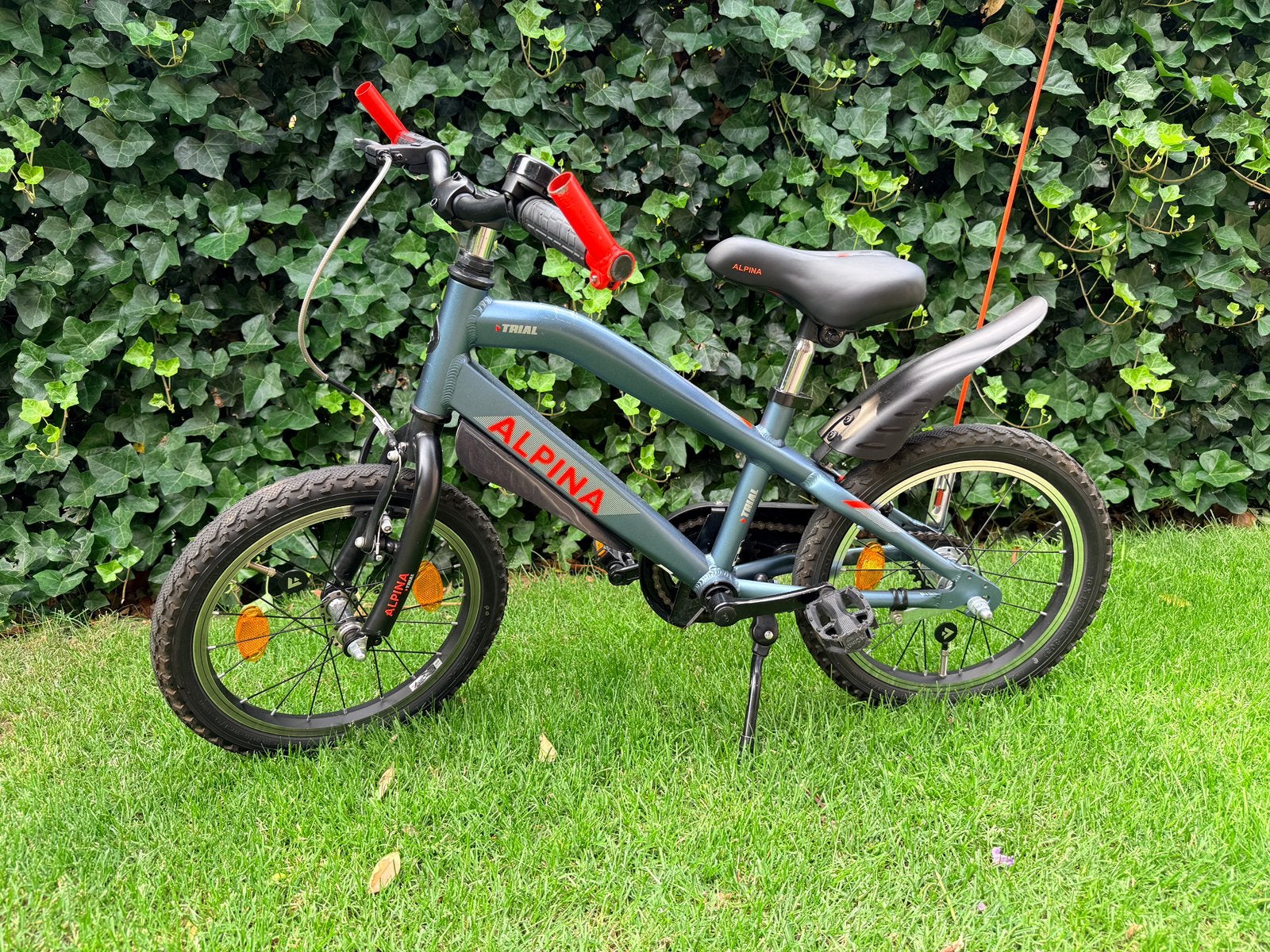 Alpina Trial kinderfiets 16 inch, Ophalen, Zo goed als nieuw, 16 inch