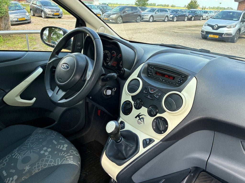 Ford Ka 1.2 Limited start/stop | Apk tot 06-2027 + Radio Nu, Voorwielaandrijving, Euro 5, Stof, Gebruikt