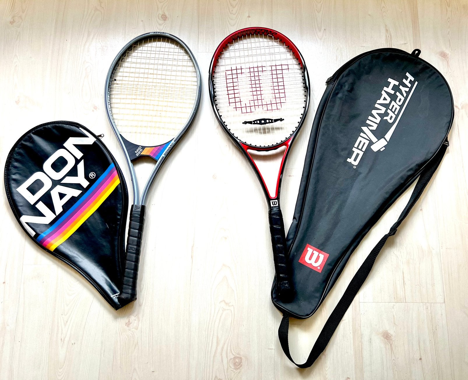 Set van 2 tennisrackets Donnay Mid/Wilson Hammer incl hoezen, Sport en Fitness, Tennis, Gebruikt, Wilson, Racket, Ophalen