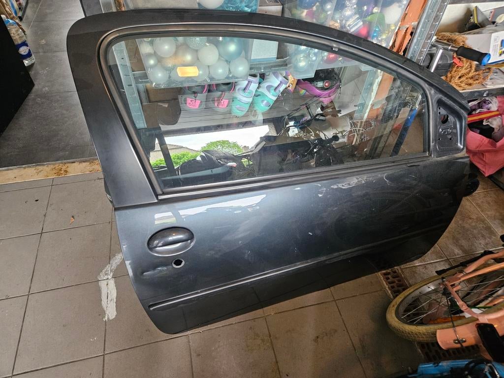 Peugeot 107 Deur Rechts Voor - Lichte Schade, Auto-onderdelen, Ophalen, Voor, Peugeot, Deur