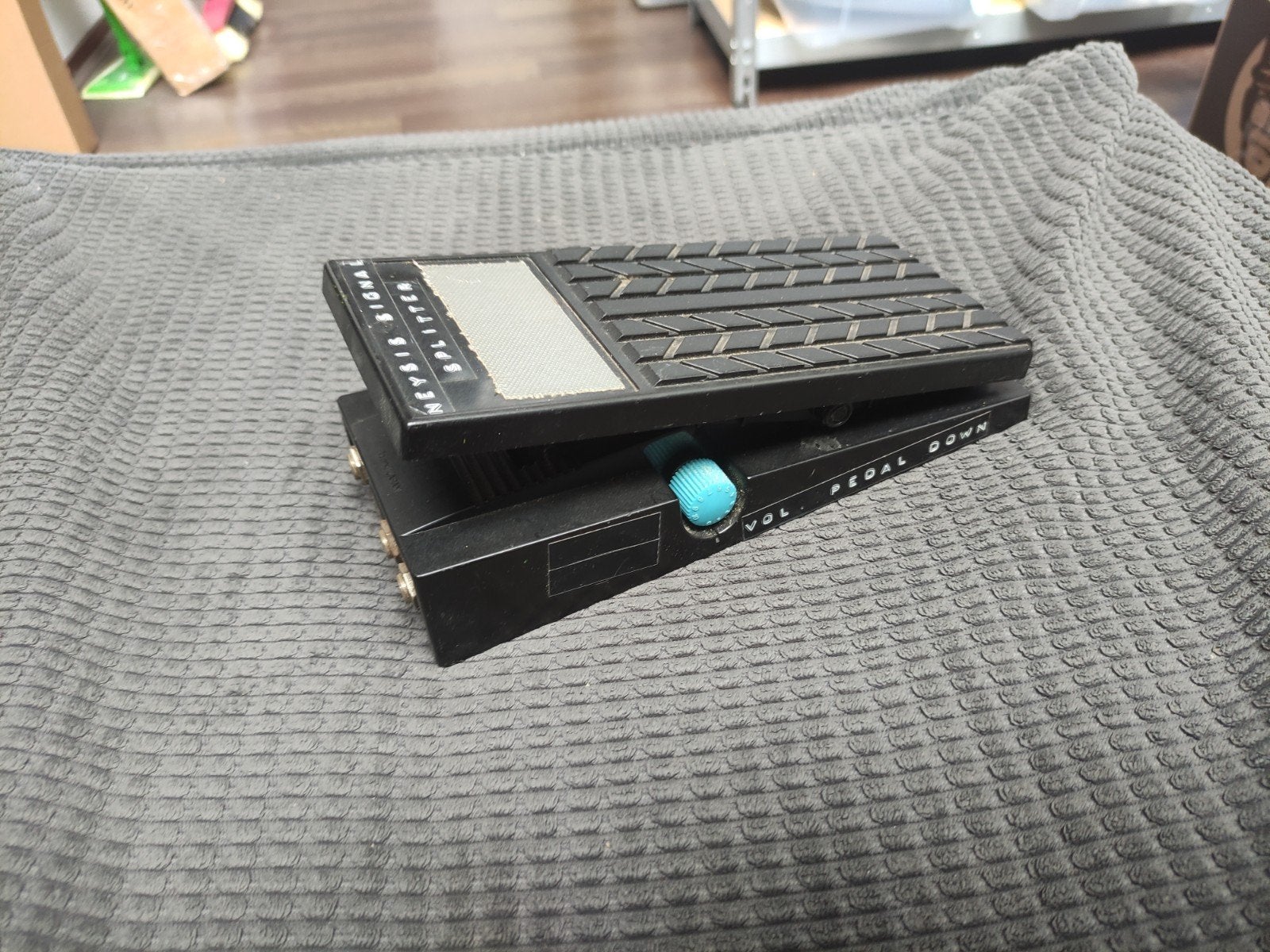 Neysis Signal Splitter/Balancer/Blender, Ophalen, Gebruikt, Volume