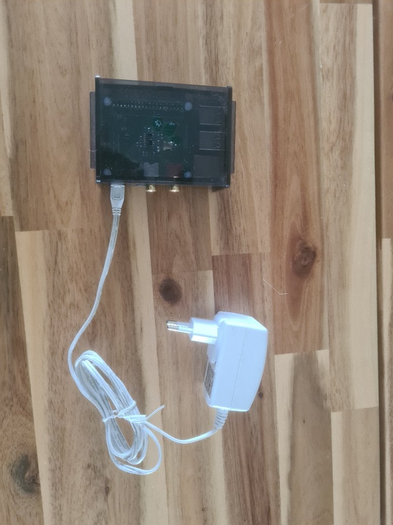 Raspberry Pi 3 Model B v1.2 + HiFiBerry DAC+ Light, Gebruikt, Minder dan 4 GB, Minder dan 2 Ghz, Ophalen of Verzenden