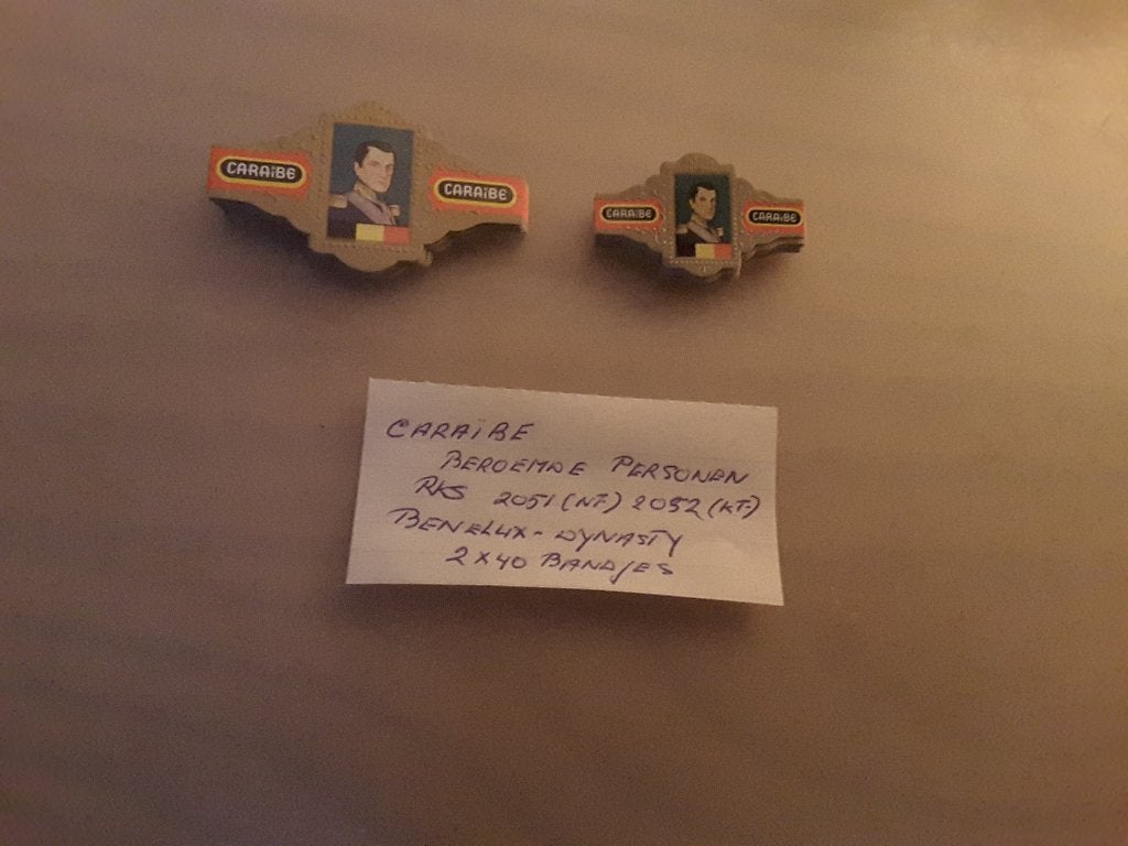 Sigarenbandjes caraibe rks 2051 en 2052 Benelux dynasty, Ophalen of Verzenden, Gebruikt, Sigarenbandjes