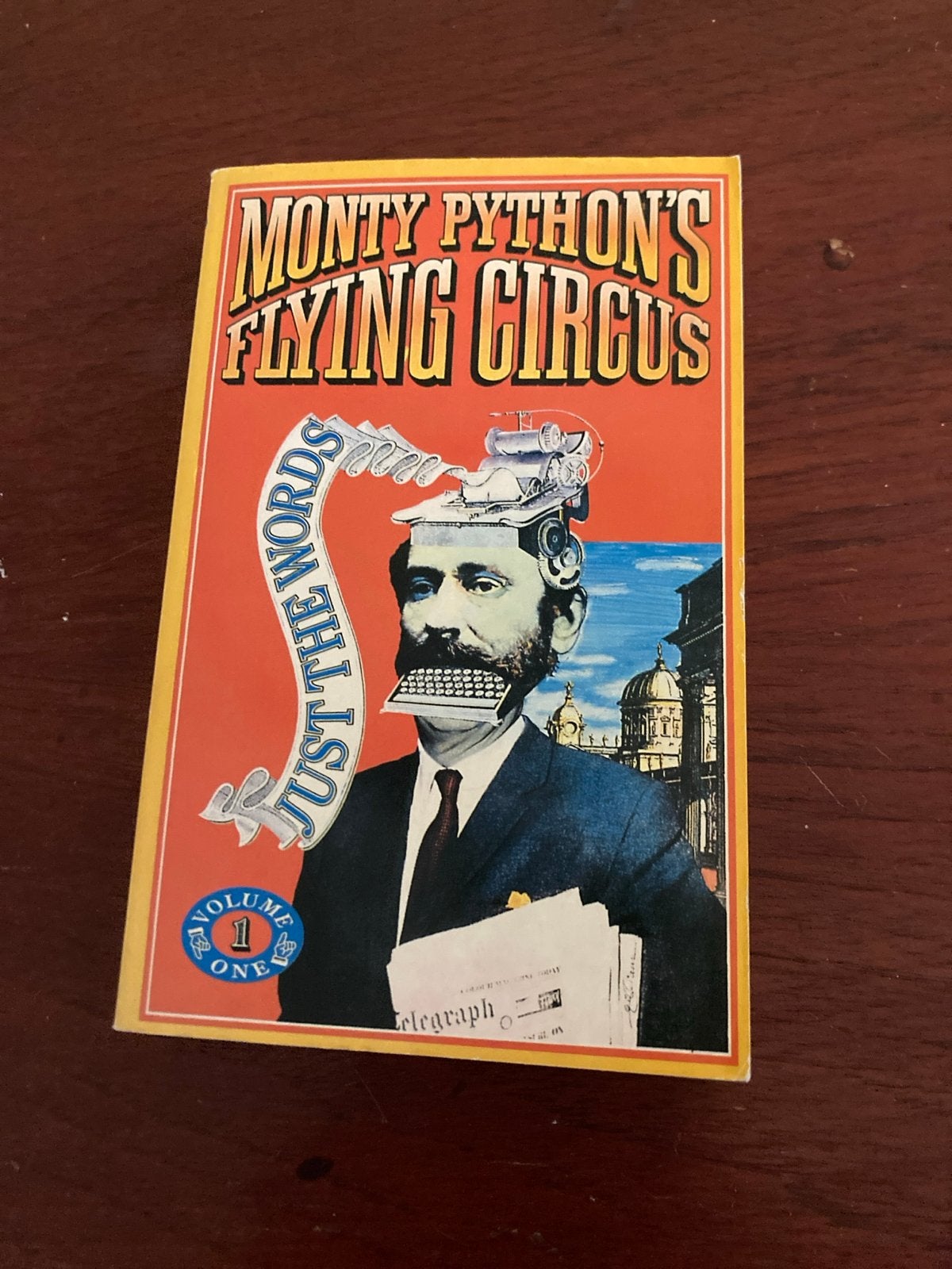 Monty Python's Flying Circus: Just the Words Volume 1, Ophalen of Verzenden, Gelezen
