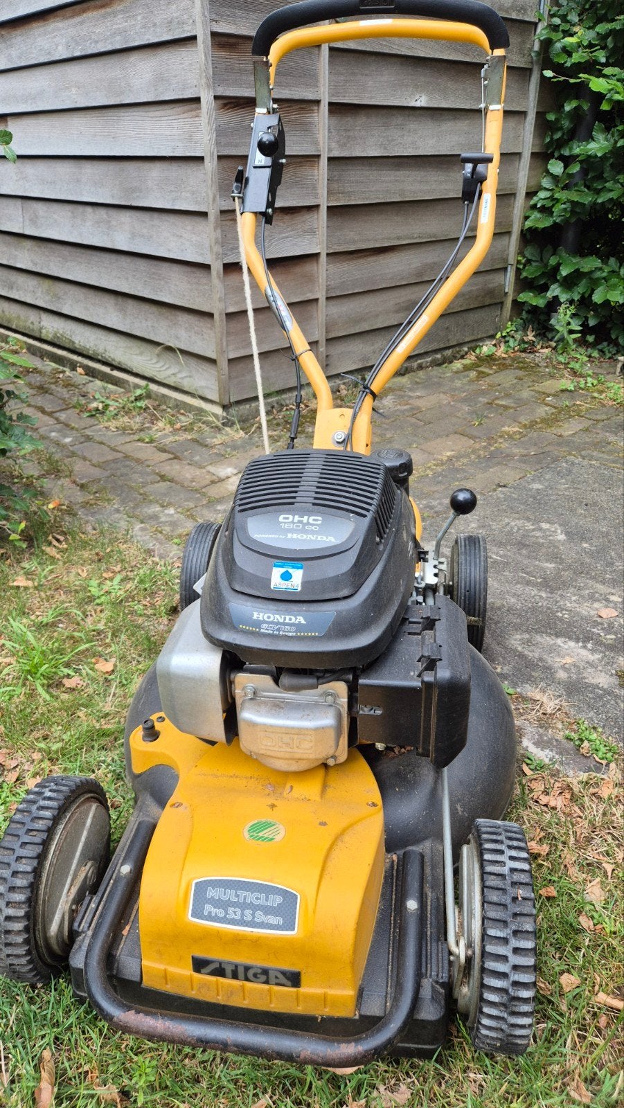 Stiga Multiclip Pro 53 Svan Benzine Grasmaaier Honda OHC, Ophalen, Cirkelmaaier, Gebruikt, Stiga