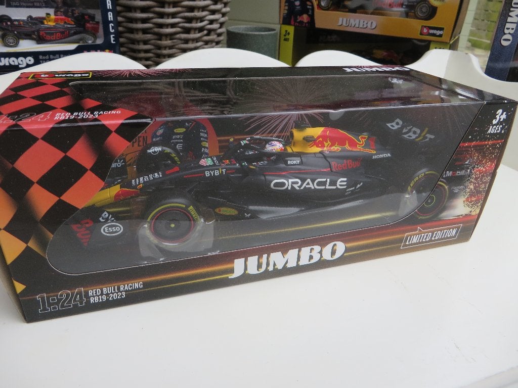 Burago 1:24 Max Verstappen Red Bull RB 19 JUMBO, Ophalen of Verzenden, Nieuw, Bburago