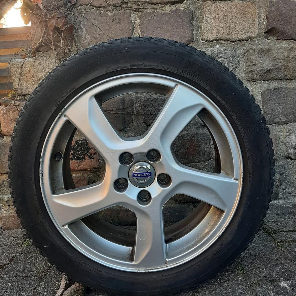 VolvoV60 17 inch lichtmet.velgen+Michelinbanden, Gebruikt, Banden en Velgen, 17 inch, Personenwagen