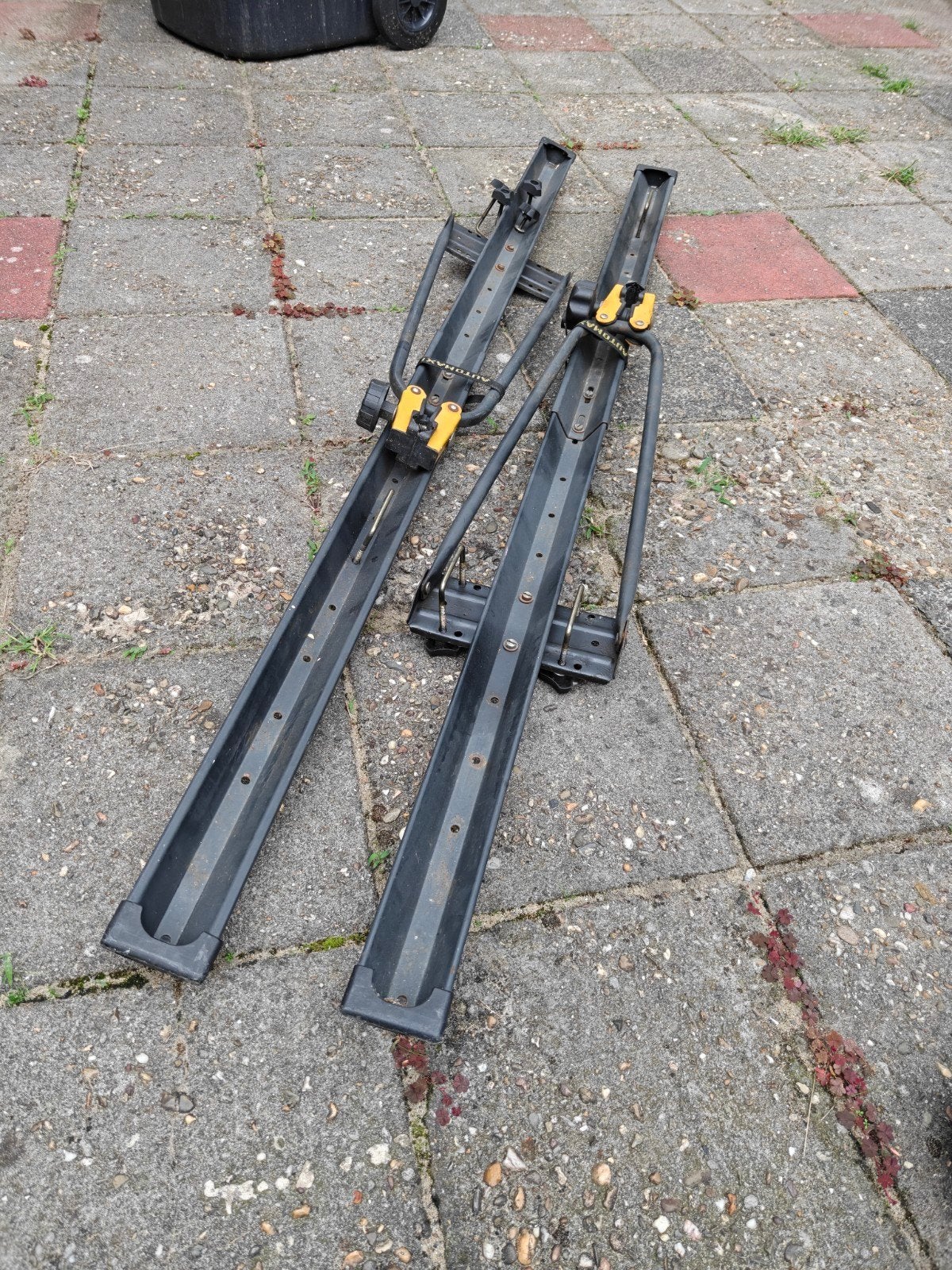 2x Fietsendrager voor dakdragers, Ophalen, Gebruikt