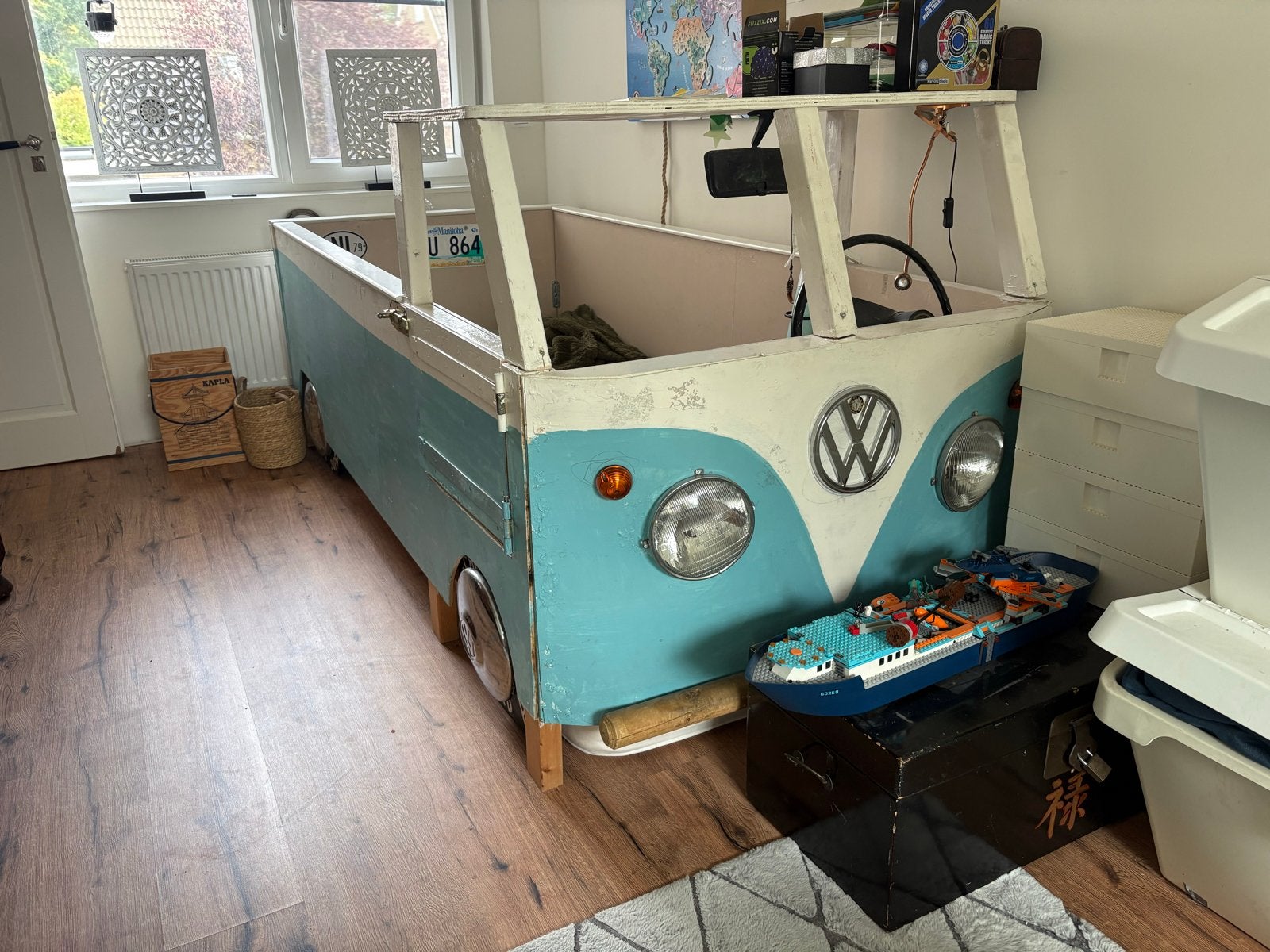 Uniek Volkswagen T1 busbed - Lichtblauw/wit (220x90cm), Kinderen en Baby's, 85 tot 100 cm, Gebruikt, Ophalen of Verzenden, Matras