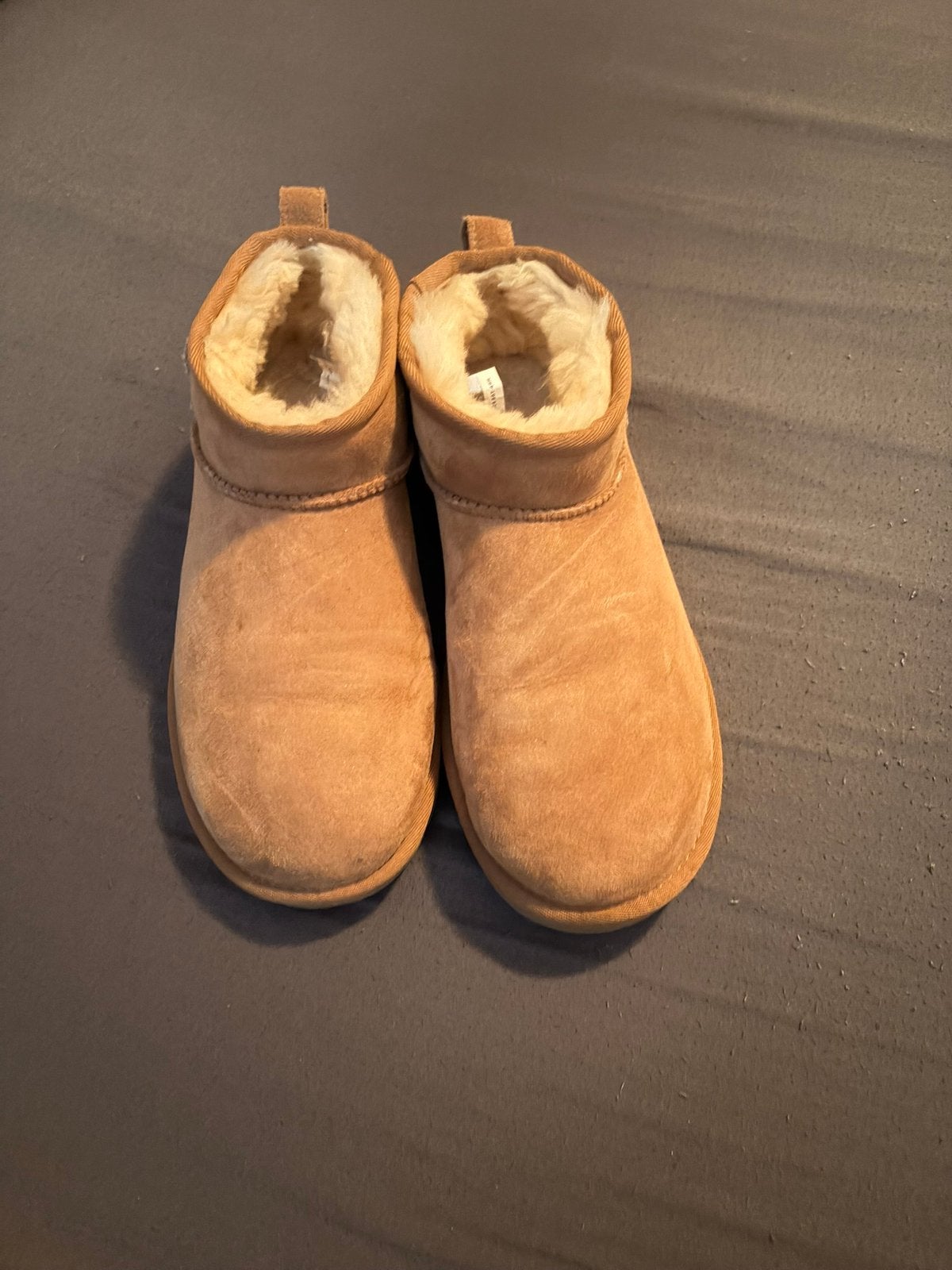 Zgan Originele UGG cognac classic ultra  mini maat 39, Ophalen of Verzenden, Zo goed als nieuw, Jongetje of Meisje, Laarsjes
