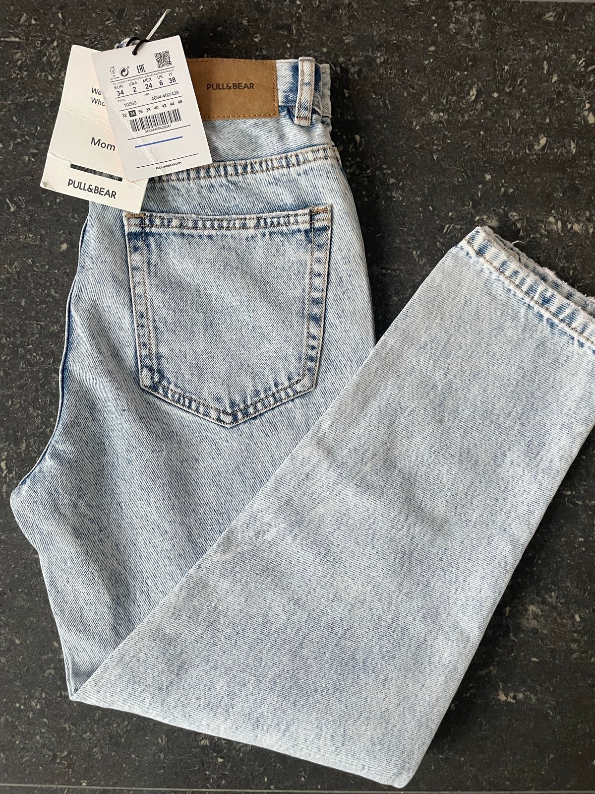 Pull&Bear Mom Jeans (petite)  - Nieuw. Orginele prijs €26,00, Ophalen, Blauw, Nieuw, Maat 34 (XS) of kleiner