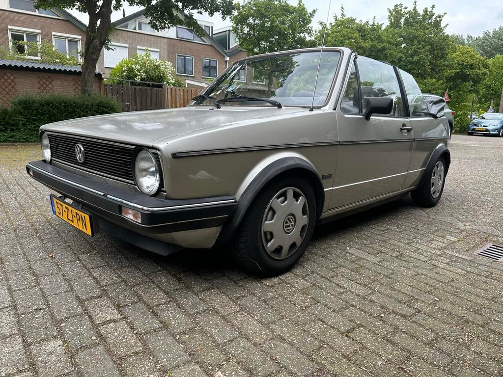Volkswagen Golf 1985 wegenbelasting vrij 152000km, Auto's, 74 pk, Zwart, 4 cilinders, Cabriolet