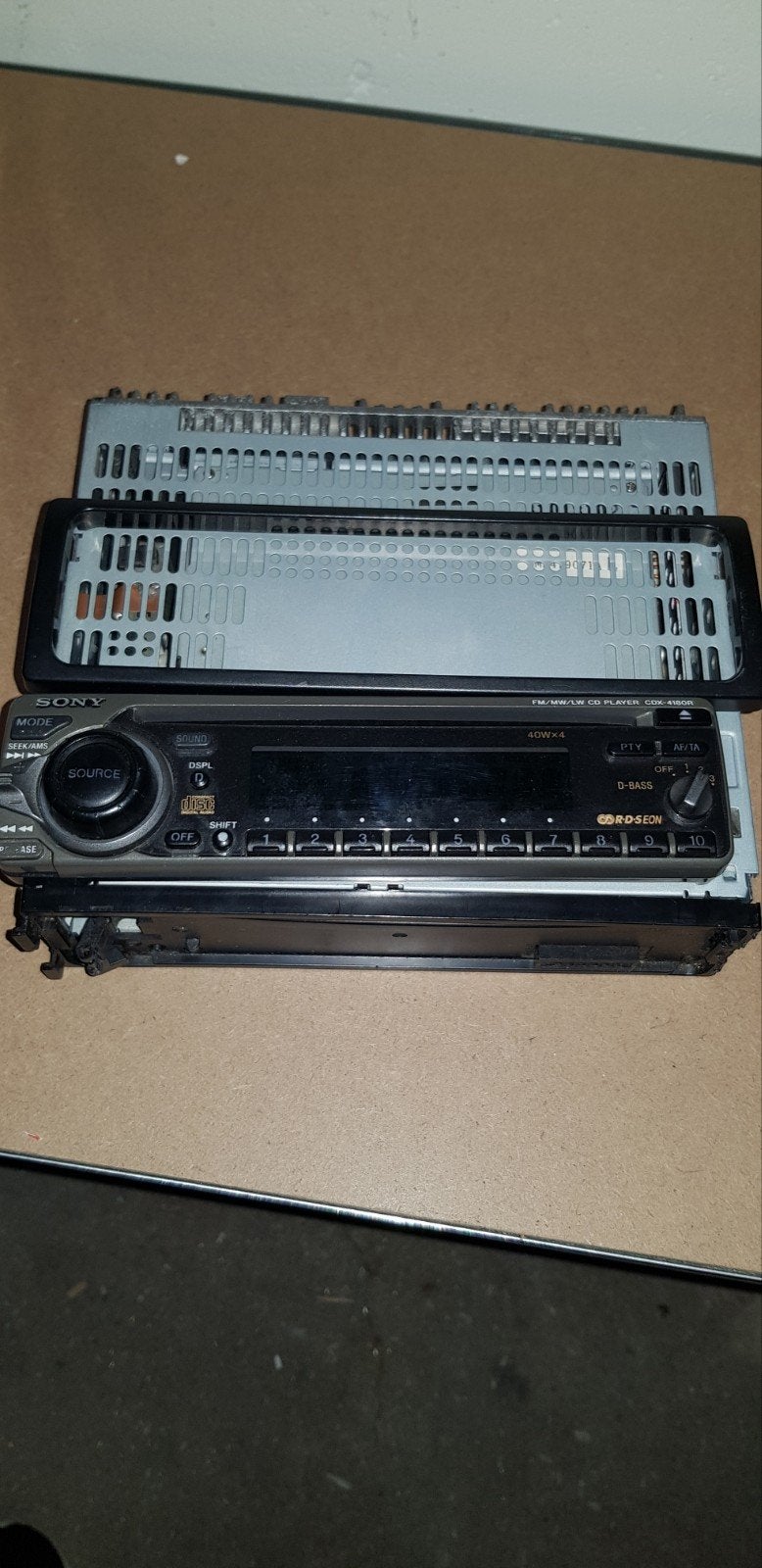 Sony CDX-4180R en Pioneer DEH-4800BT autoradio's, Ophalen, Gebruikt