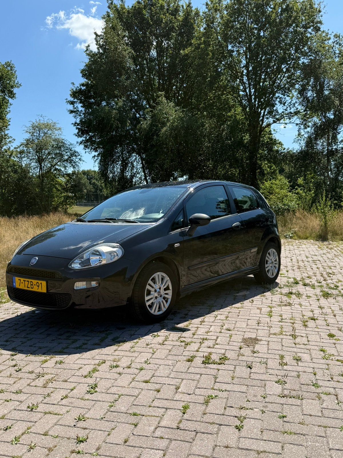 Fiat Punto 0.9 Twinair 74KW 3DR 2014 Blauw, Auto's, Voorwielaandrijving, 40 €/maand, 100 pk, Origineel Nederlands