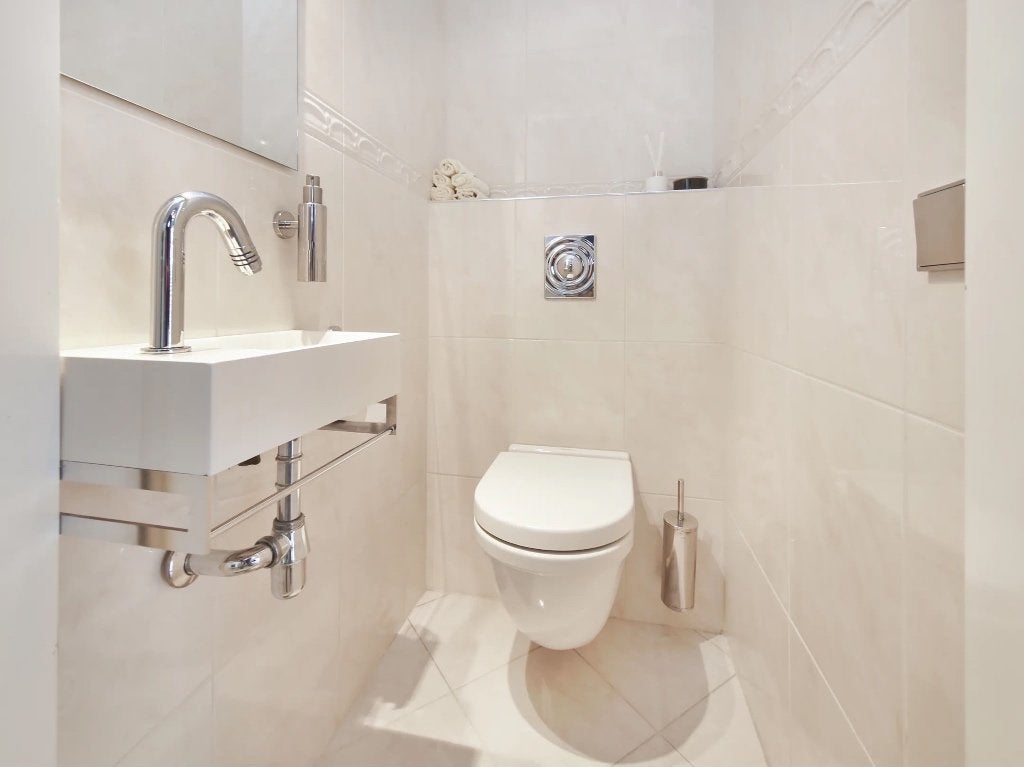 Sphinx wasbak wc met handdoek rek, Ophalen, Zo goed als nieuw, Chroom, Toilet