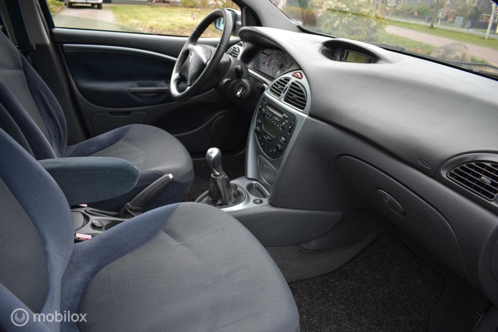 Citroen C5 1.8-16V Différence '04 Clima|Cruise|17-11-26 APK, 680 kg, 4 cilinders, 1749 cc, 116 pk
