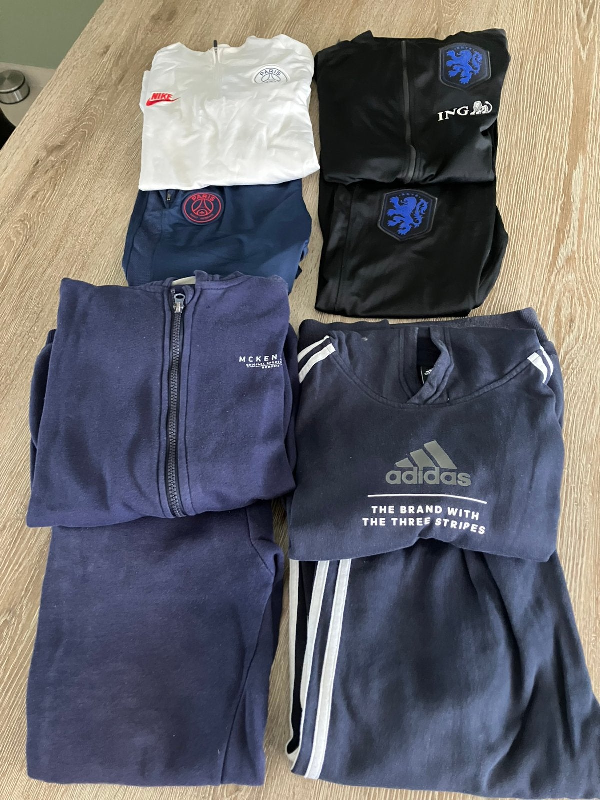 4 trainingspakken kids, Ophalen, Gebruikt, Overige maten