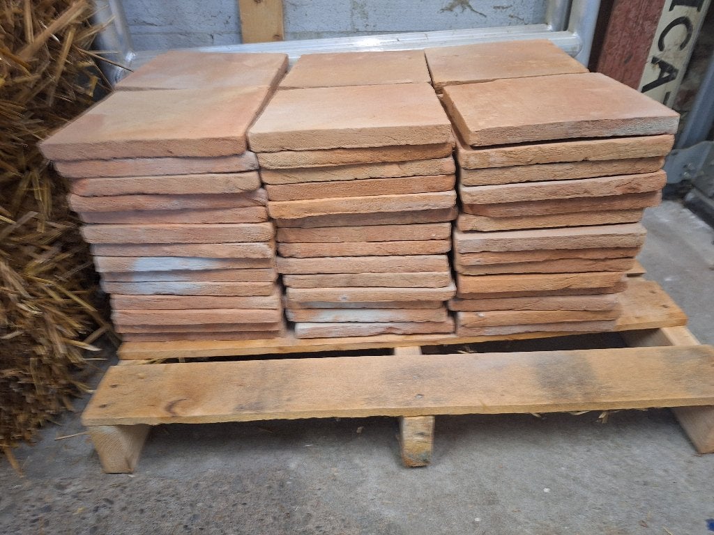 Rode Estrikken, Ophalen, Steen of Klei, Nieuw, Minder dan 50 cm