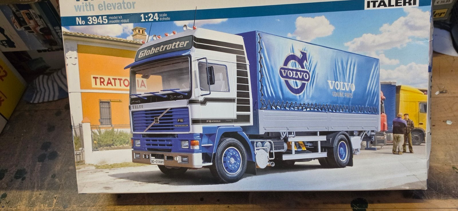 Italeri Volvo F16 Globetrotter vrachtwagen modelbouw, Hobby en Vrije tijd, Italeri, 1:32 tot 1:50, Nieuw, Ophalen of Verzenden