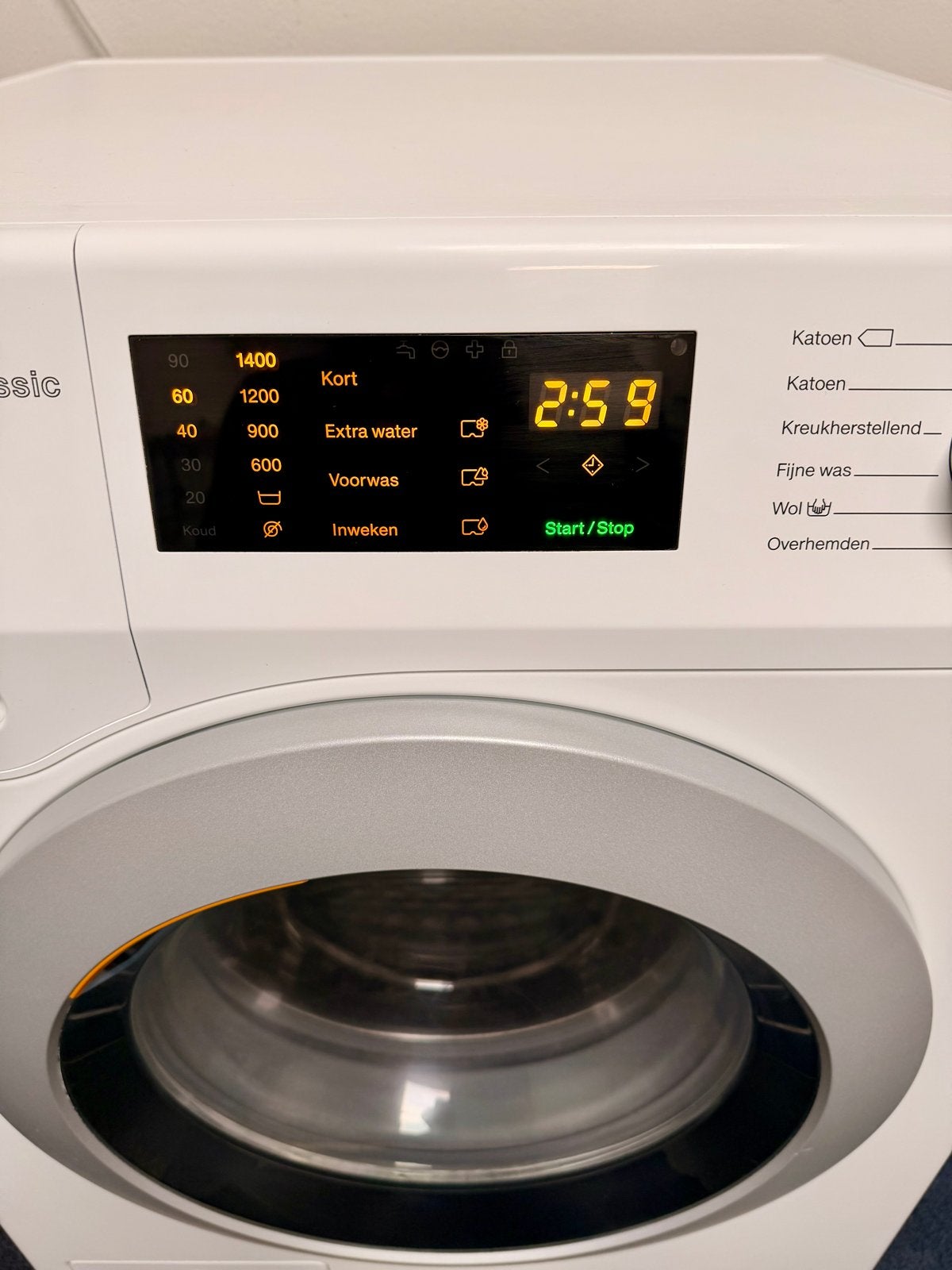 Miele W1 Classic SpeedCare 1400 PowerWash 2.0 Wasmachine, 1200 tot 1600 toeren, 8 tot 10 kg, Www.miele.com, Ophalen of Verzenden