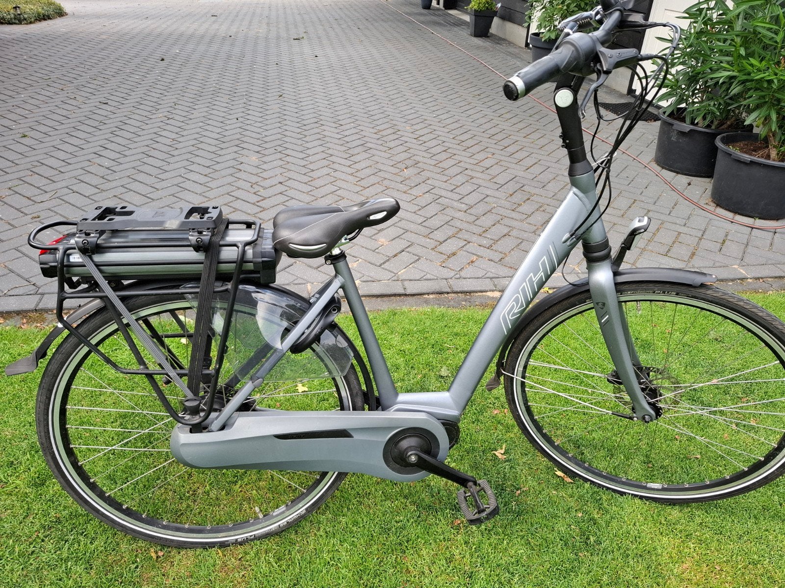 E Bike, Fietsen en Brommers, Elektrische fietsen, 47 tot 51 cm, Ophalen, Zo goed als nieuw, Overige merken