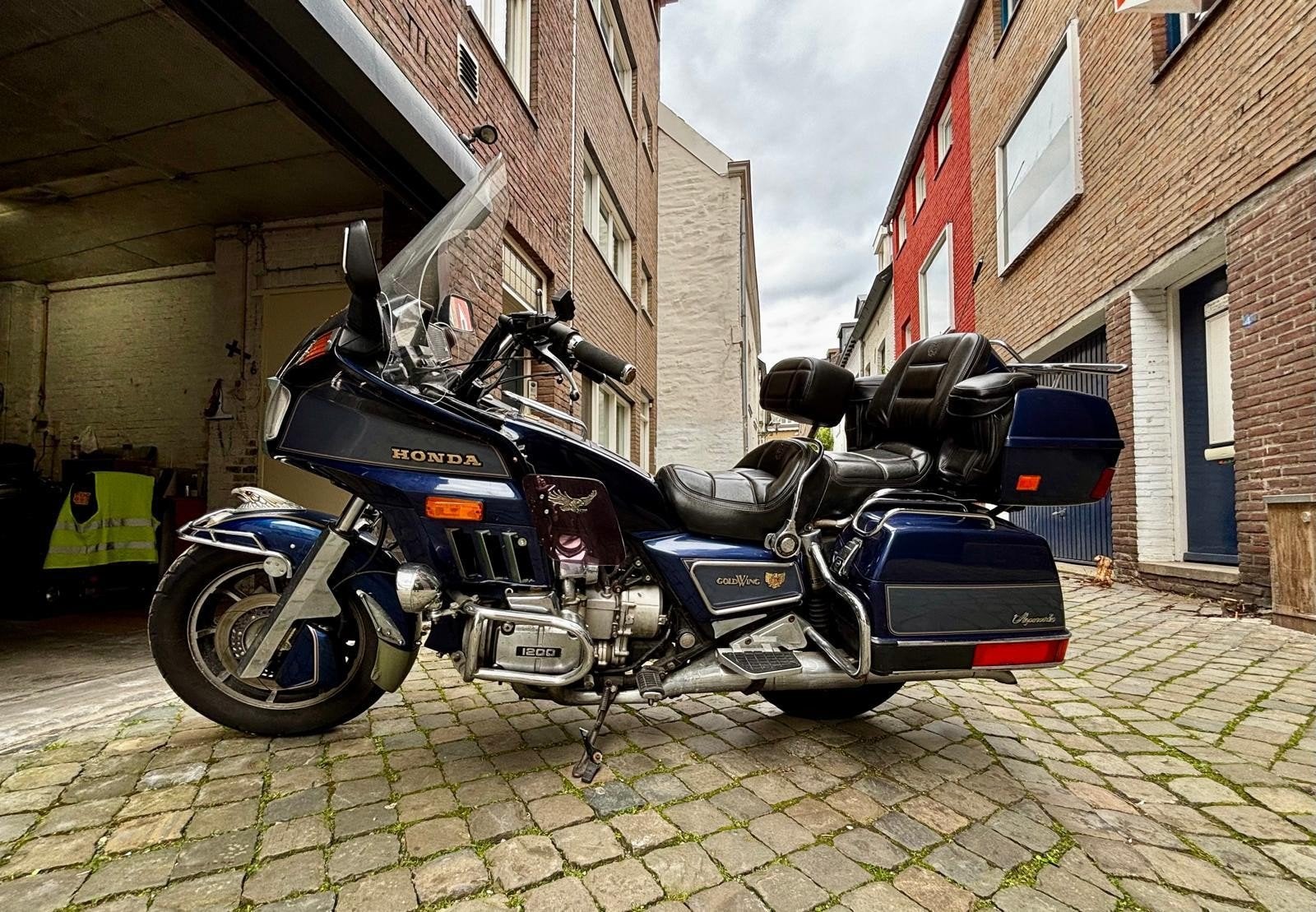 Honda Goldwing Aspencade GL1200 - Comfortabele Toermotor, Motoren, Motoren | Honda, Toermotor