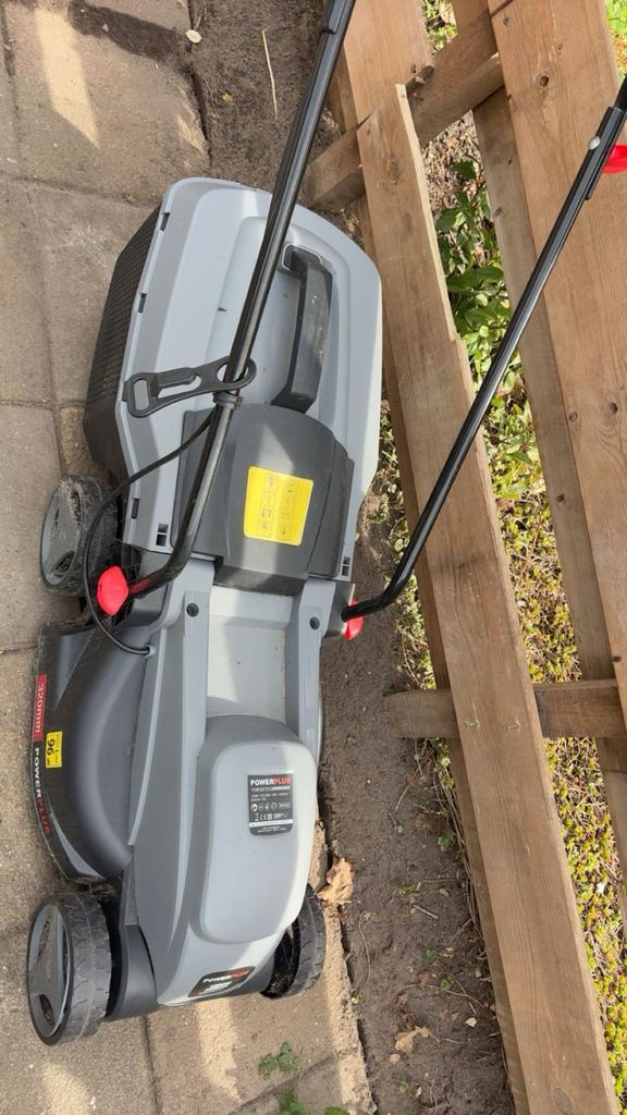 PowerPlus Elektrische Grasmaaier, Ophalen, Cirkelmaaier, Gebruikt, Elektrische grasmaaier