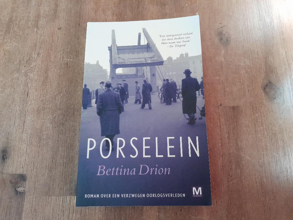 Bettina Drion/ Porselein, Ophalen of Verzenden, Gelezen