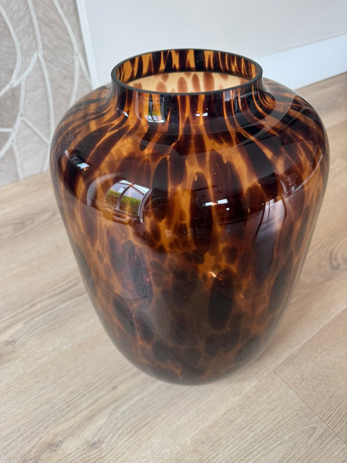 Mooie bruine vaas panter print, Ophalen, Zo goed als nieuw, Overige kleuren, Minder dan 50 cm