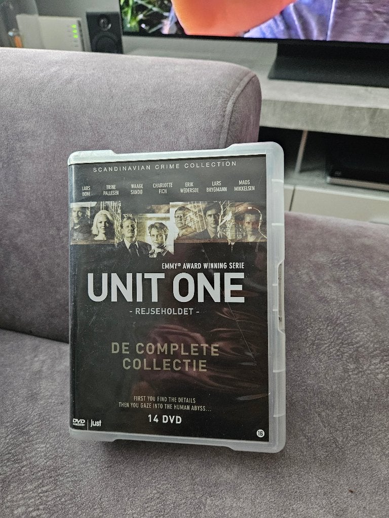 Unit One - De Complete 14 dvd box, Origineel Ned. Ondert., Boxset, Ophalen of Verzenden, Zo goed als nieuw, Actie en Avontuur