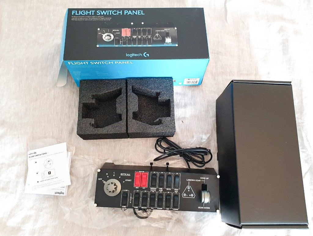 Logitech flight switch panel, Computers en Software, Joysticks, Ophalen of Verzenden, Zo goed als nieuw, Logitech