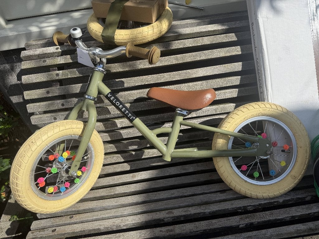 Foto 4 van Veloretti Tricycle - 2 en 3 wieler loopfiets Kind