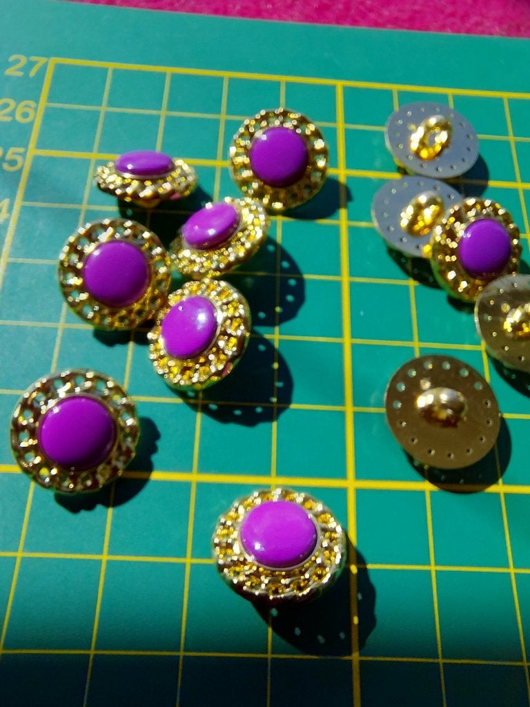 Mooie knopen goudkleurig paars 15 mm, Verzenden, Nieuw, Knoop of Knopen