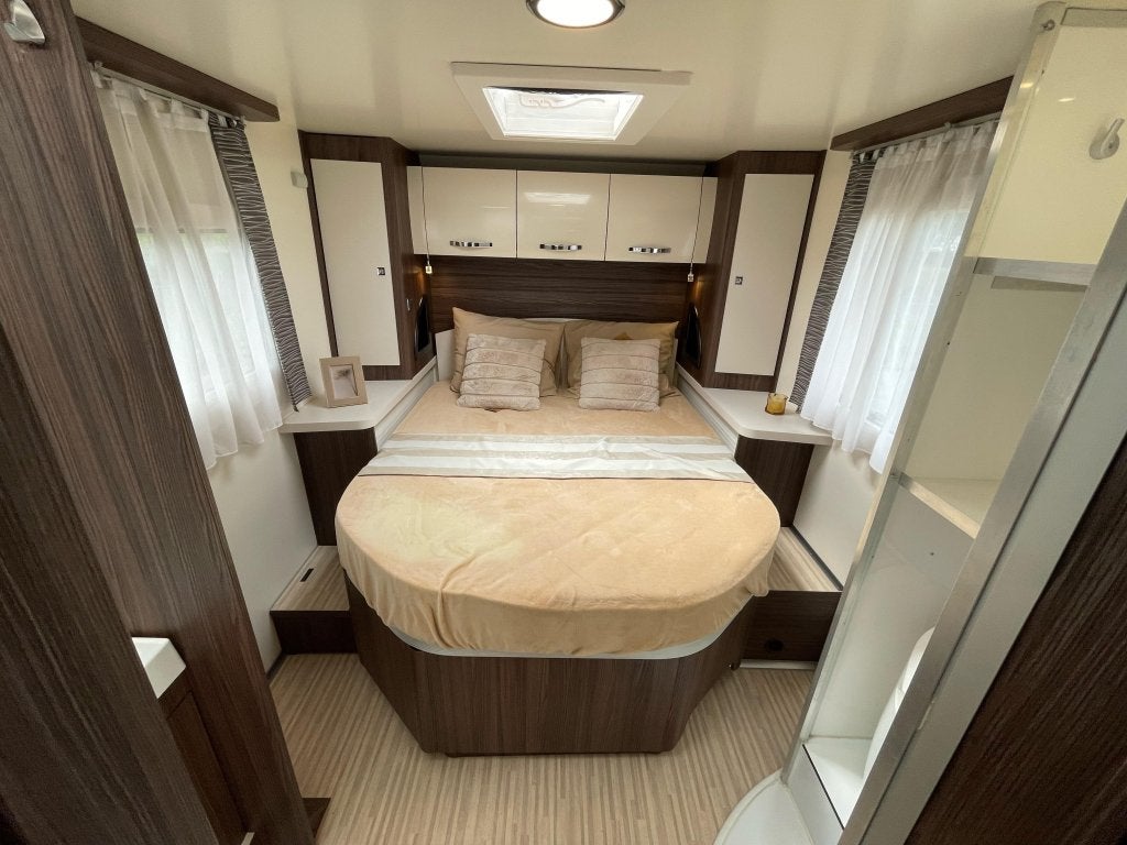 Benimar Cocoon 497 QUEENSBED + HEFBED AUTOMAAT AIRCO CAMERA, Automaat, Ford, Bedrijf, Diesel