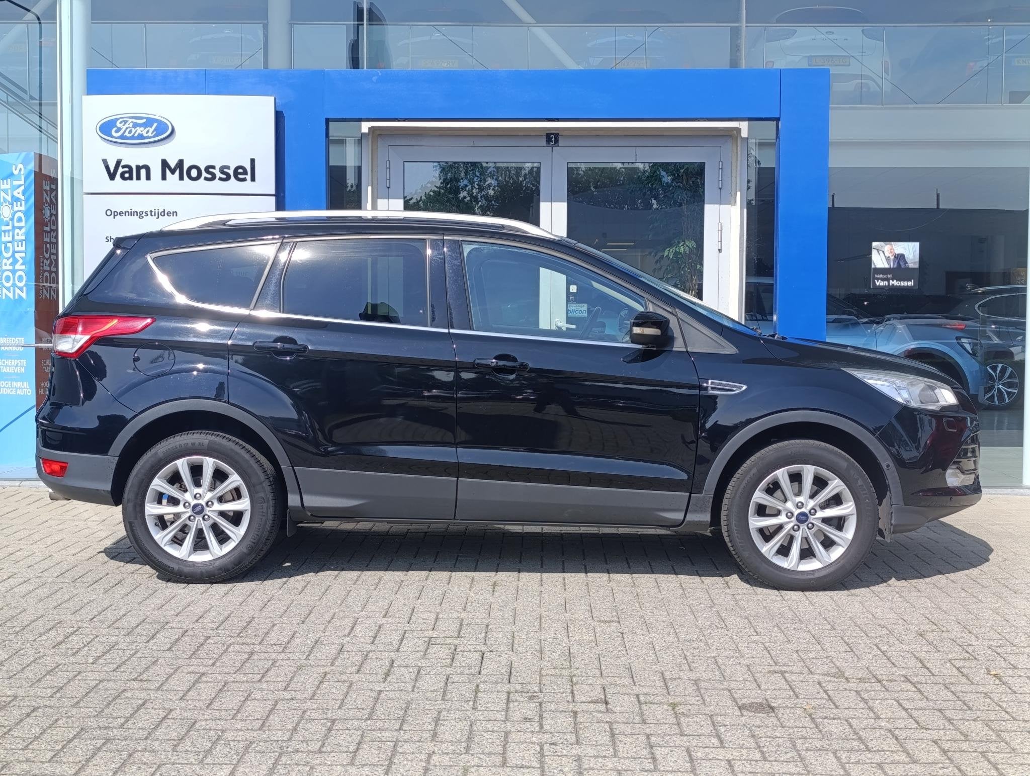 Ford Kuga 1.5 Titanium | Navigatie | Stoel/voorruitverwarmin, Auto's, 12 maanden, Euro 6, Leder en Stof, Zwart