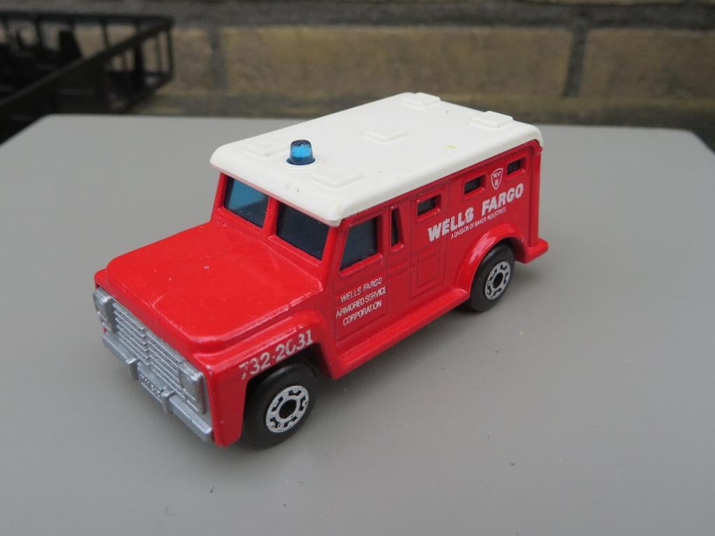 Matchbox Armored Truck WELLS FARGO, Ophalen of Verzenden, Zo goed als nieuw, Bus of Vrachtwagen