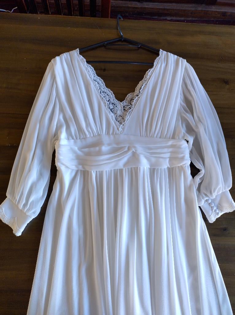 Trouwjurk / bruidsjurk maat 40, Kleding | Dames, Trouwkleding en Trouwaccessoires, Ophalen, Zo goed als nieuw, Wit, Trouwjurk