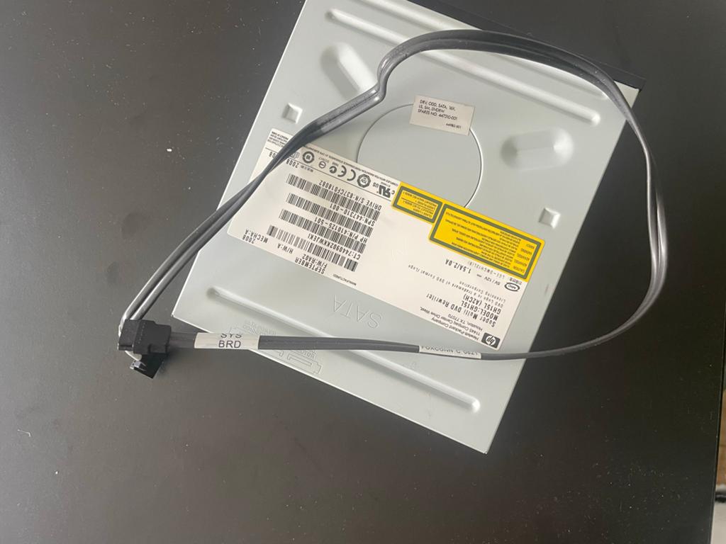 HP DVD met sata kabel, Intern, Ophalen of Verzenden, Zo goed als nieuw, Windows