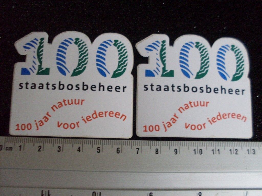 2x sticker 100 jaar staatsbosbeheer sbb natuur voor iedereen, Verzamelen, Verzenden, Zo goed als nieuw, Bedrijf of Vereniging
