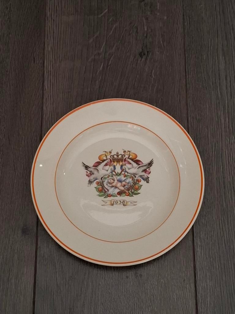 Geboortebord Beatrix 1938 in goede staat, Antiek en Kunst, Antiek | Wandborden en Tegels, Ophalen of Verzenden