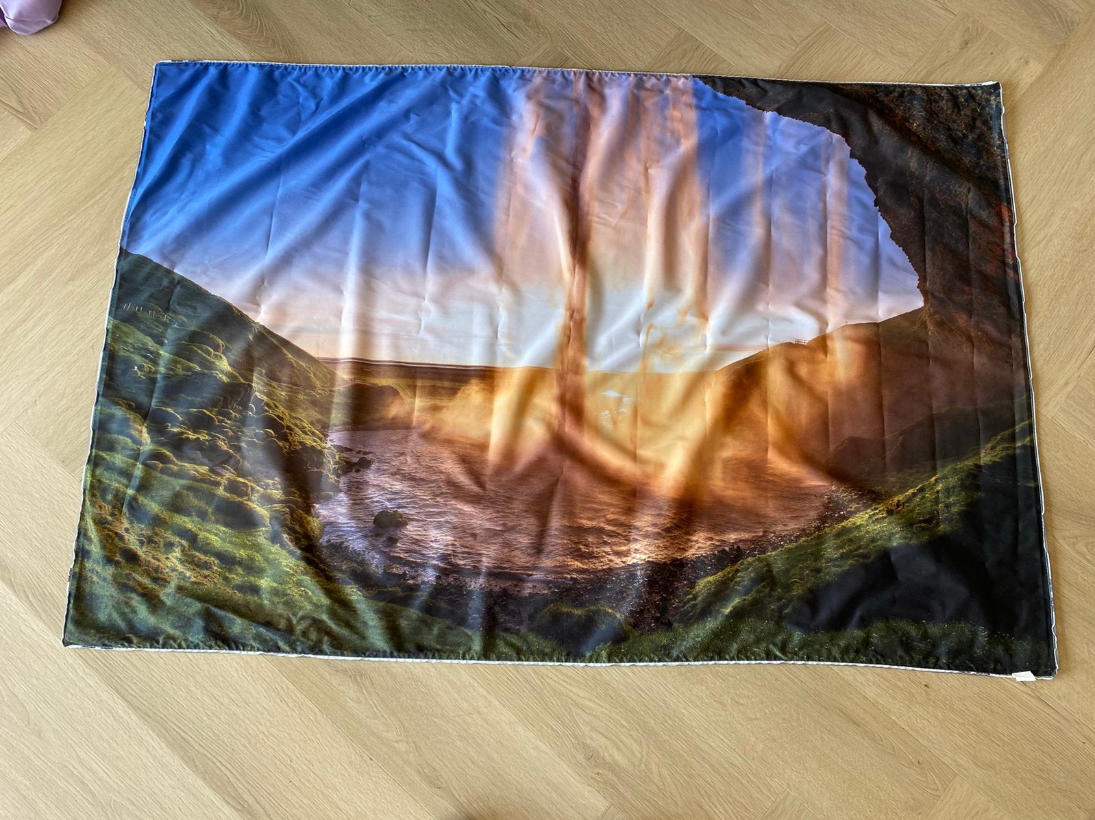 Wallstars doek waterval Seljalandsfoss Ijsland, Huis en Inrichting, Woonaccessoires | Schilderijen, Tekeningen en Foto's, Gebruikt