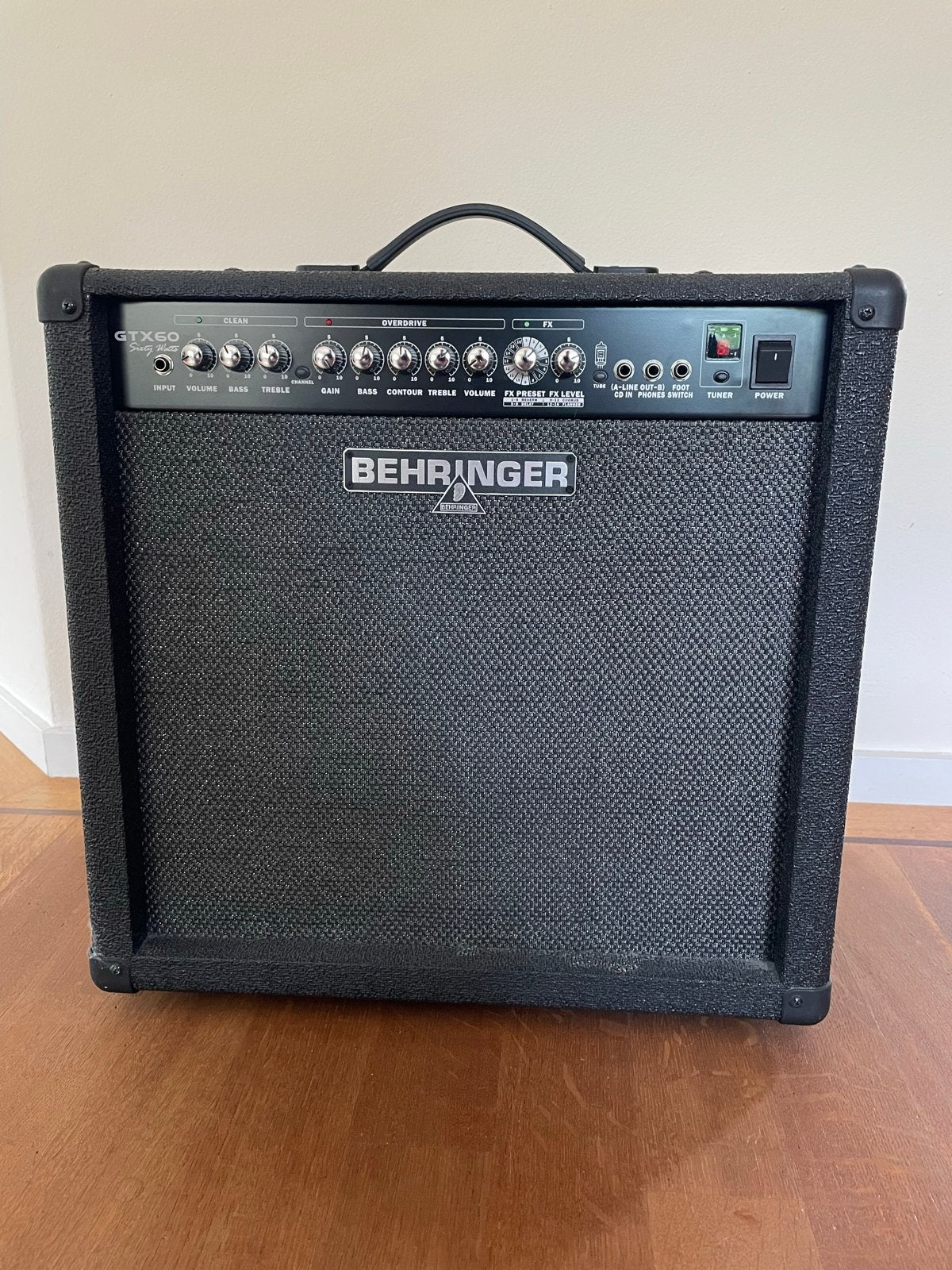 Behringer GTX60 Gitaarversterker Combo - Zo goed als nieuw, Ophalen, Zo goed als nieuw, Gitaar, 50 tot 100 watt