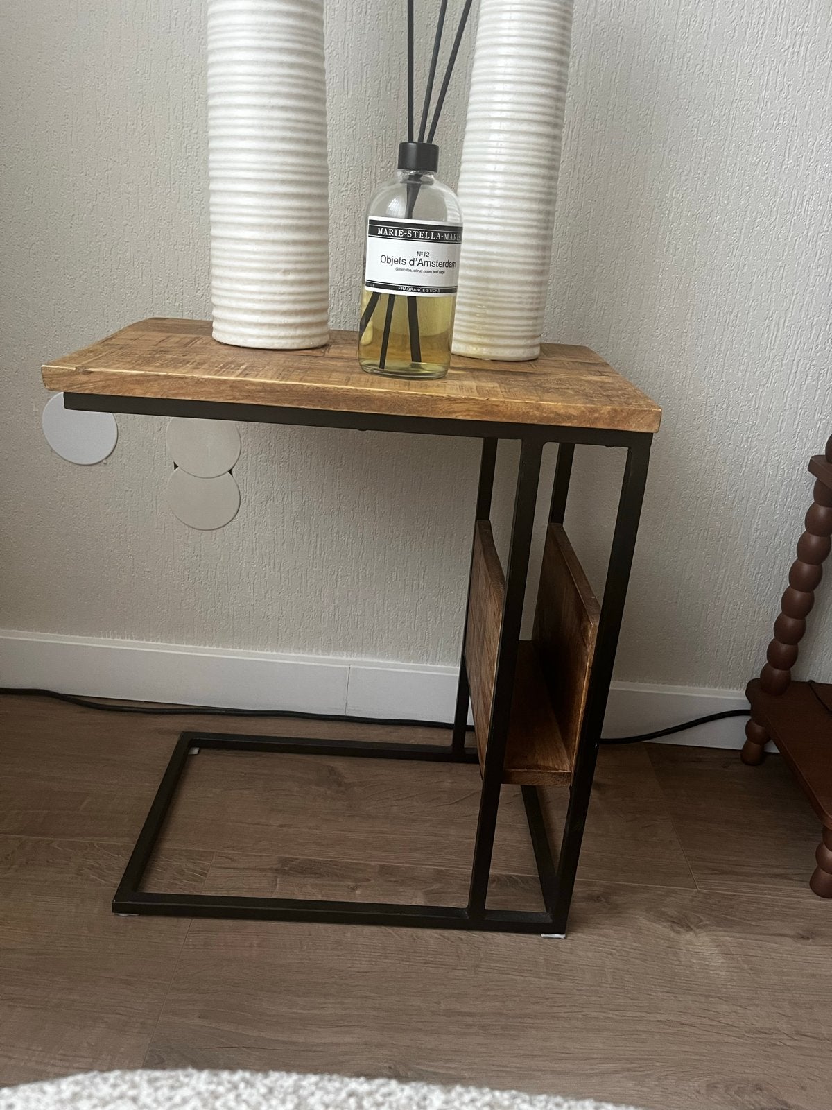 Bijzettafel met opbergvak, Minder dan 55 cm, Zo goed als nieuw, Rechthoekig, Hout