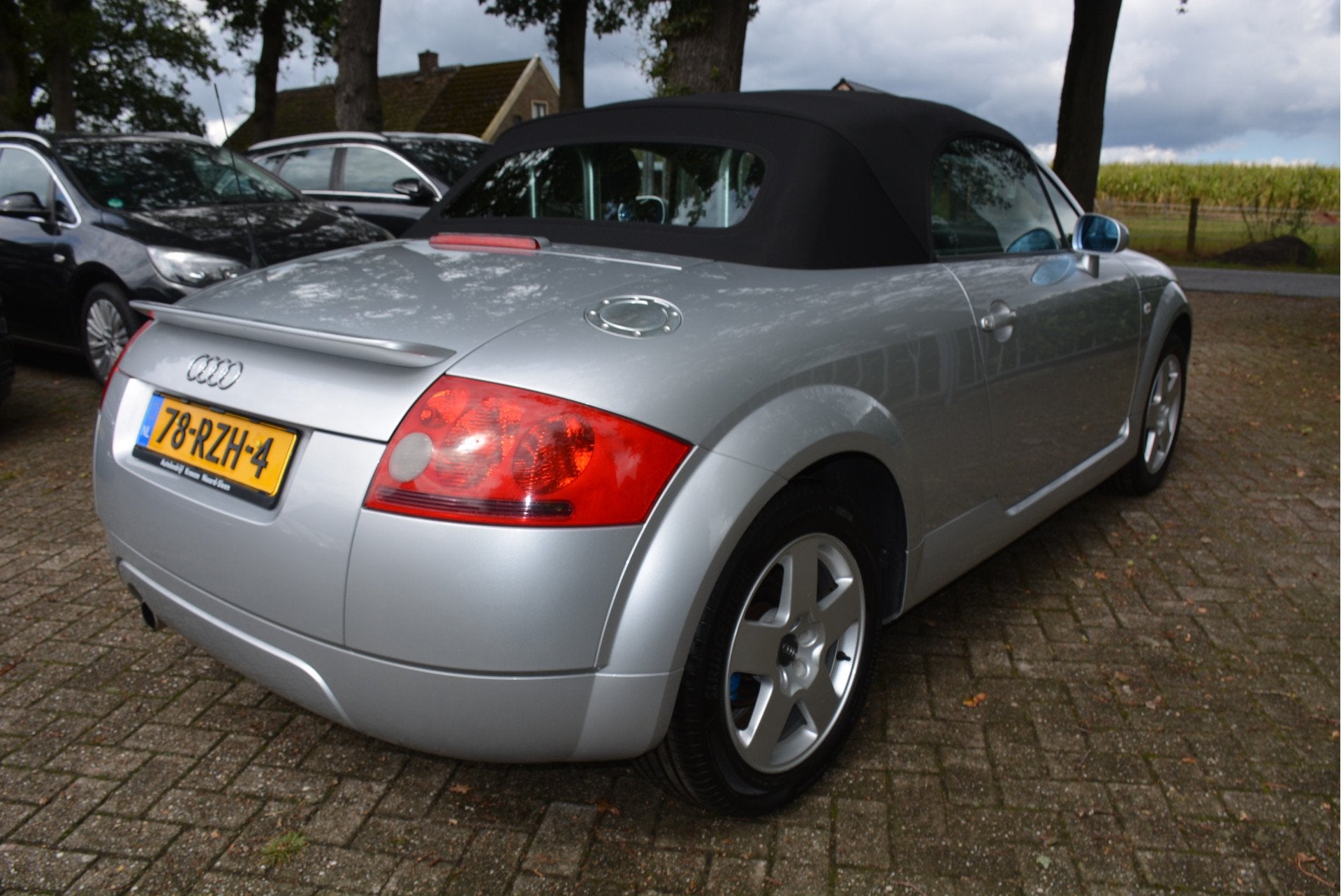 Audi TT 1.8 5V Turbo Nieuw Cabrio Dak (bj 2000), foto 8