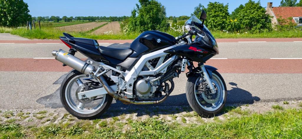 Suzuki SV650S - Sportieve en betrouwbare motor, Motoren, 2 cilinders, Sportuitlaat, Motorrijbewijs A, Gebruikt