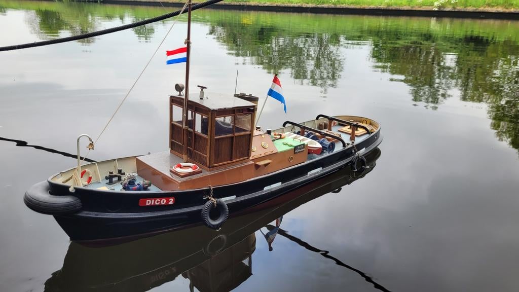 Dico 2 sleepboot ,87 cm lang., Ophalen